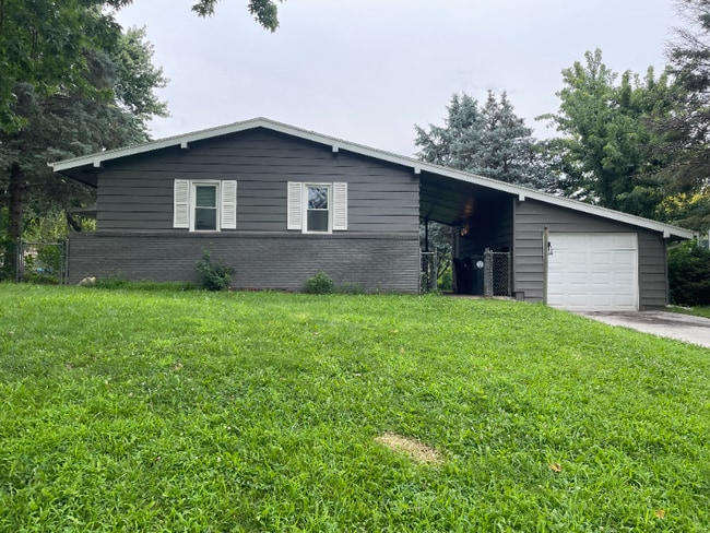 Photo - 9462 Spencer St House