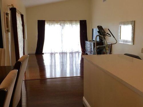 Foto del edificio - 7417 Silver Woods Ct