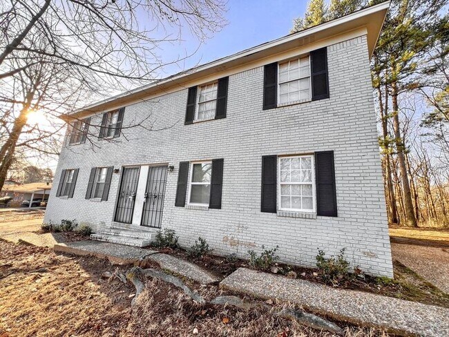 Building Photo - 8917 Tanya Dr