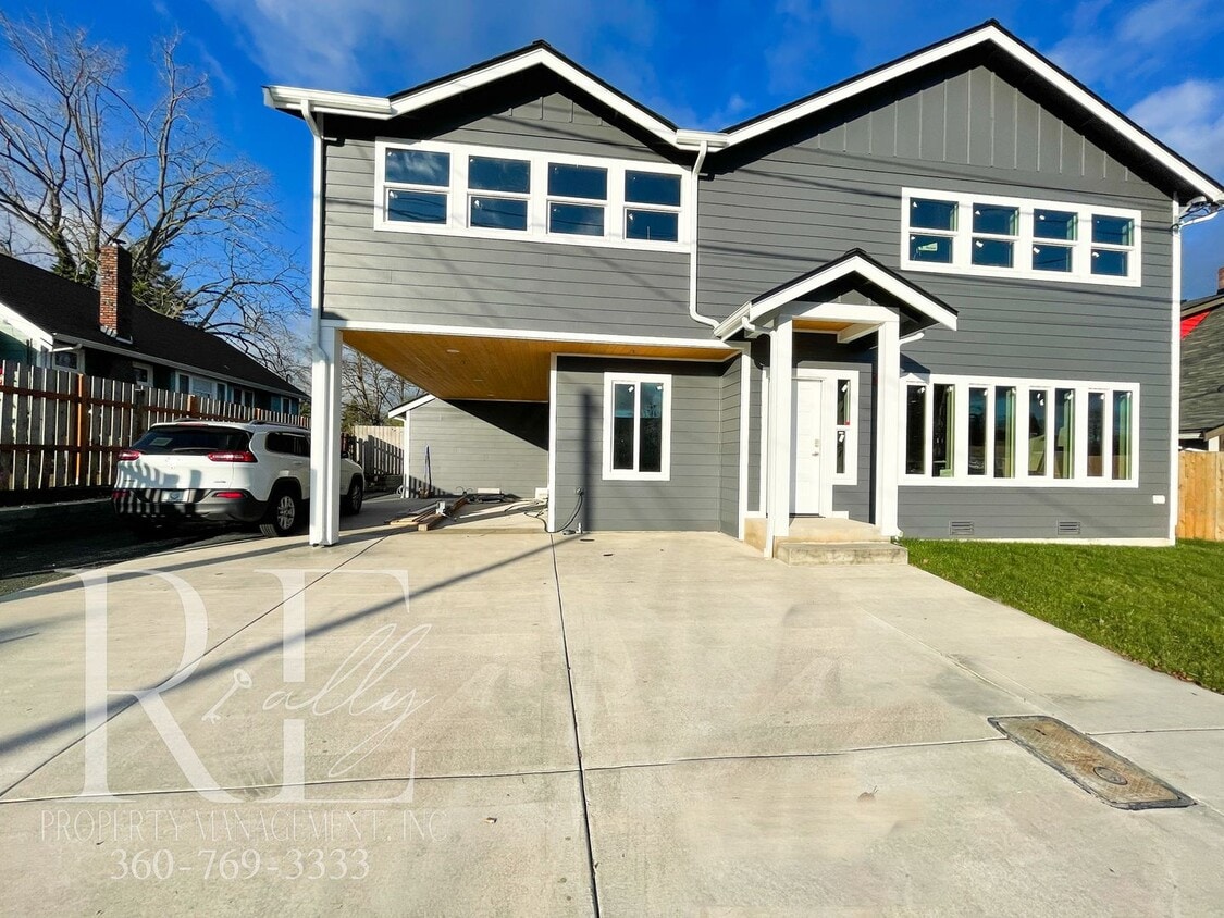 Primary Photo - Premier New Construction