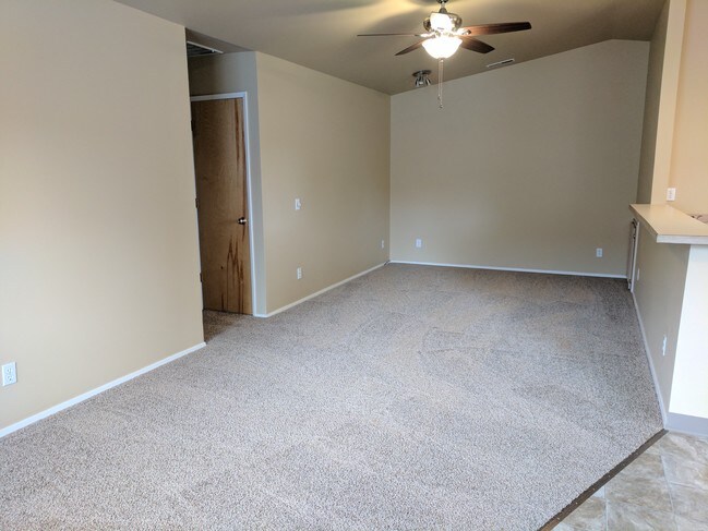 New Carpets-Unit #1 - 2104 NE Linnea Dr