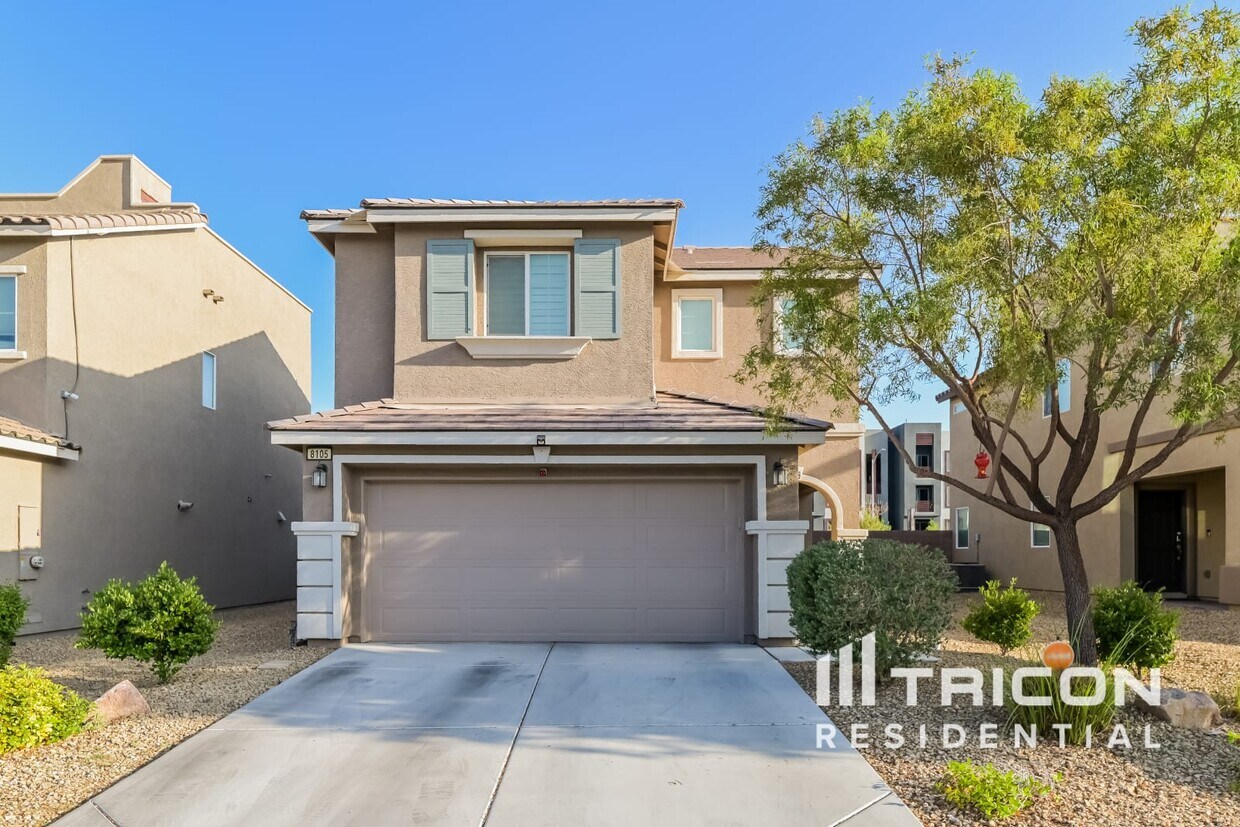 Foto principal - 8105 Ancient Oaks Ave
