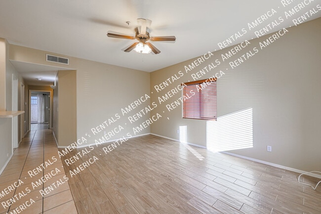 Building Photo - 510 W University Dr