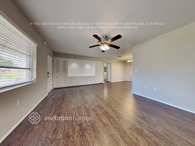 Foto del edificio - 543 Sheridan Dr