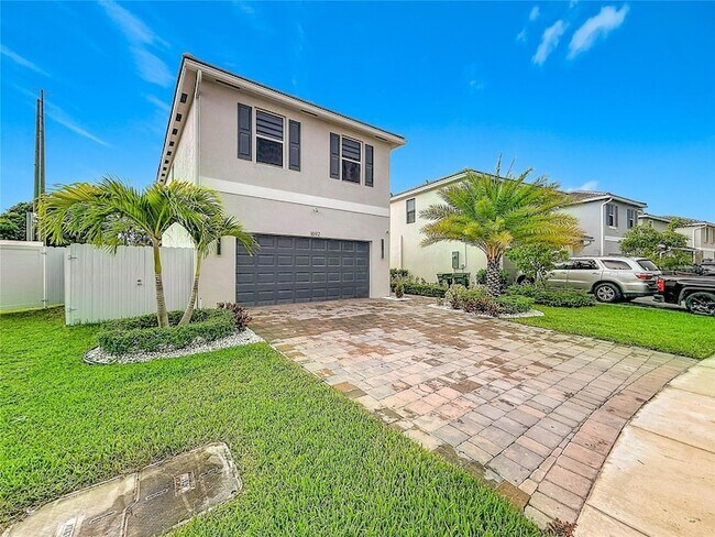 Foto del edificio - 1692 SE 7th Ct