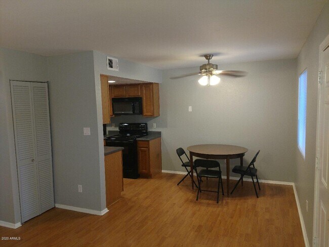 Foto del edificio - 3402 N 32nd St