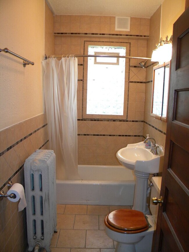 Foto del edificio - 1309-HEN