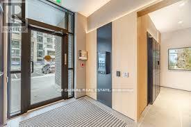 Building Photo - 720 Whitlock Ave