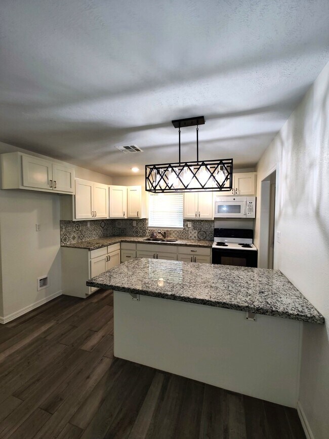 Building Photo - 3374 US-69