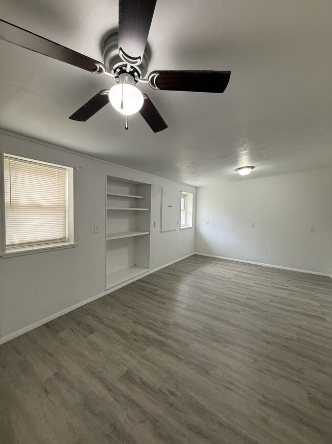 Foto del edificio - 521 Savoy Ave