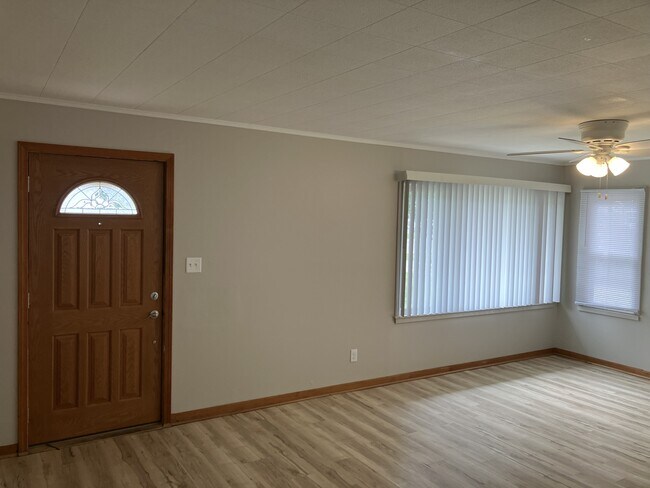 Foto del edificio - 508 E Buckner St