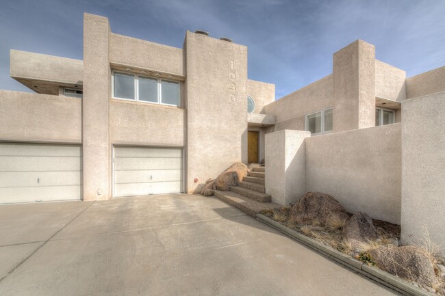 Building Photo - SANDIA HEIGHTS EXECUTIVE RENTAL 2+Story 3B...