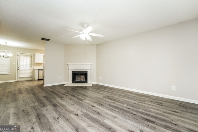 Building Photo - 6783 Mahonia Pl