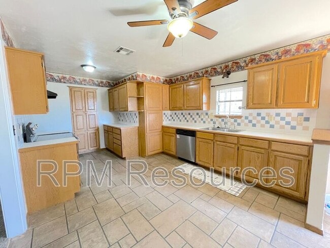 Photo - 12401 SW 4th St House
