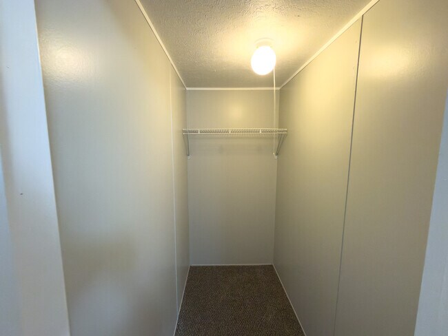 Foto del edificio - 120A Parker Dr