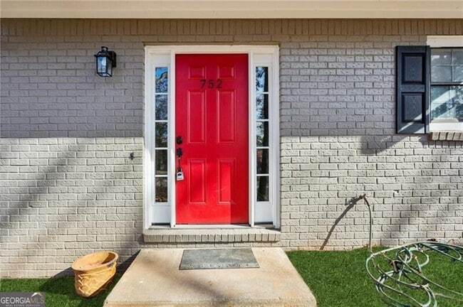 Foto del edificio - 752 Barnes Mill Trace NE