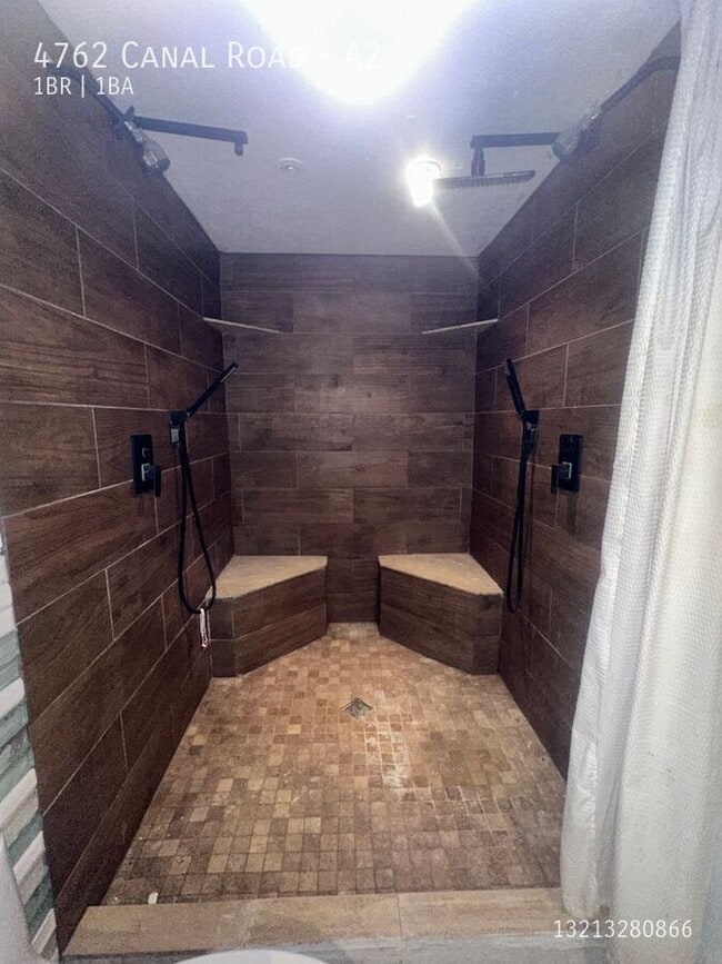 Foto del edificio - 4762 Canal Rd