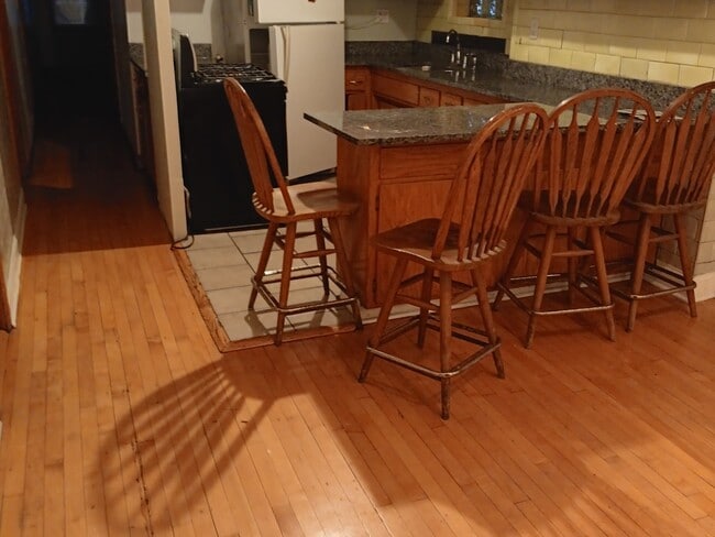 Foto del edificio - 4846 S Pulaski Rd