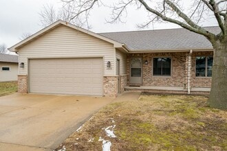 Building Photo - 3610 N Marcos Ln