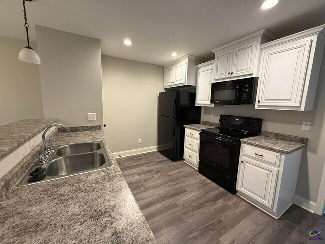 Foto del edificio - 317 Grayton Way