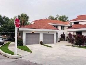 Building Photo - 942 NW 92nd Terrace