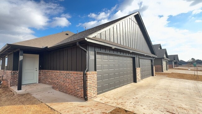 Photo - Welcome to Brand New Masonwood featuring this 3 Bedroom 2 Bath 2 Car Garage Duplex in a Great loc... House