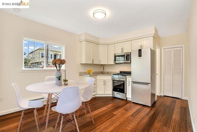 Cocina comedor - 886 Pine St