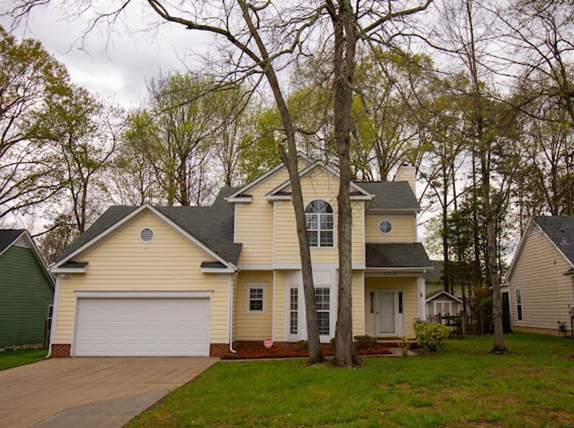 Primary Photo - Desirable Home in Charlotte!