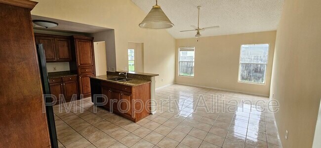 Building Photo - 118 Coral Reef Cir