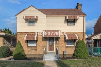 928 Kennedy Dr
