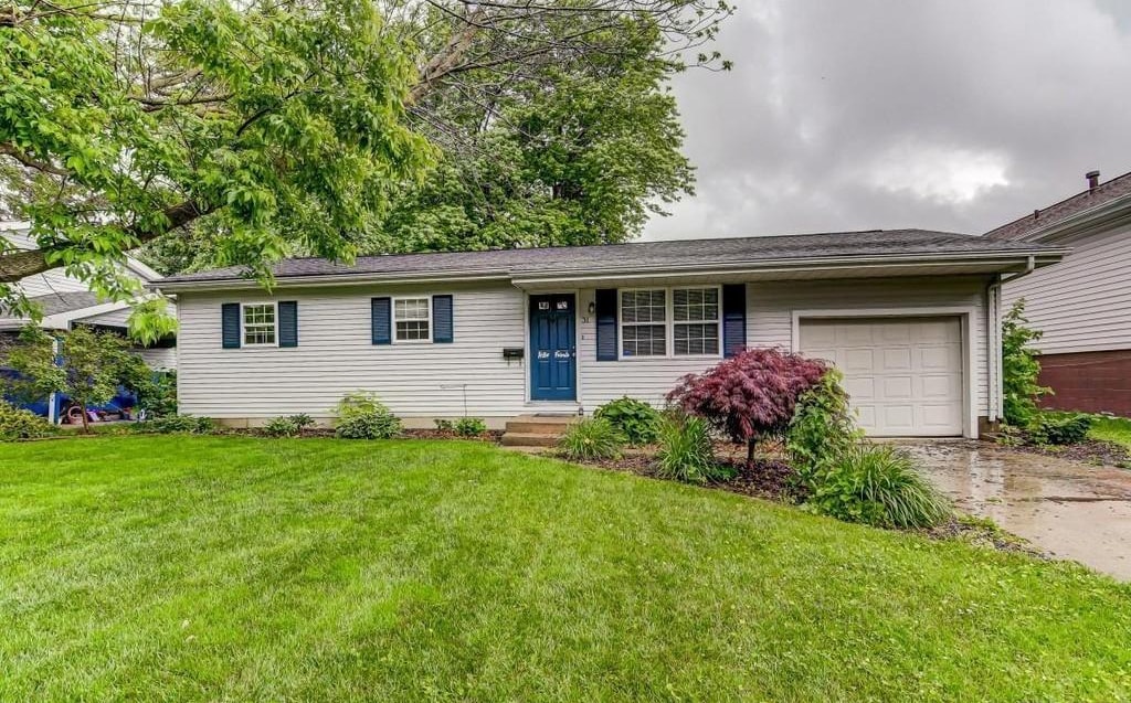 31 Buckingham Rd, Chatham, IL 62629 House for Rent in Chatham, IL