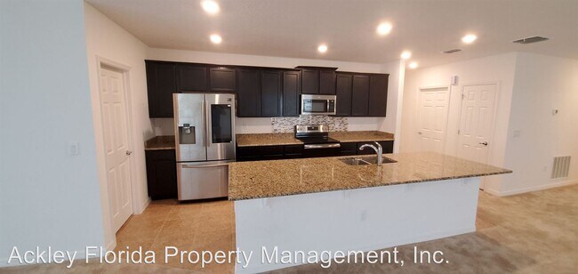 Building Photo - 765 Ogelthorpe Dr