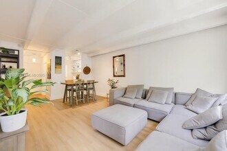 Building Photo - 325 Ocean Dr