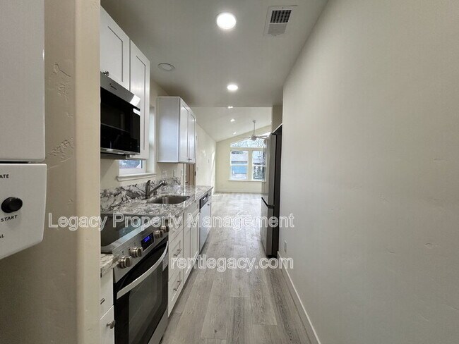 Foto del edificio - 10753 Oakton Way