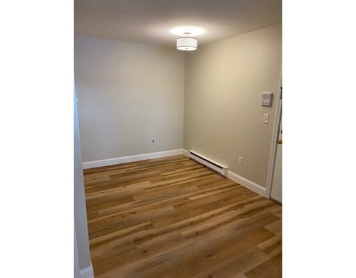 Building Photo - 36 Gibbs St