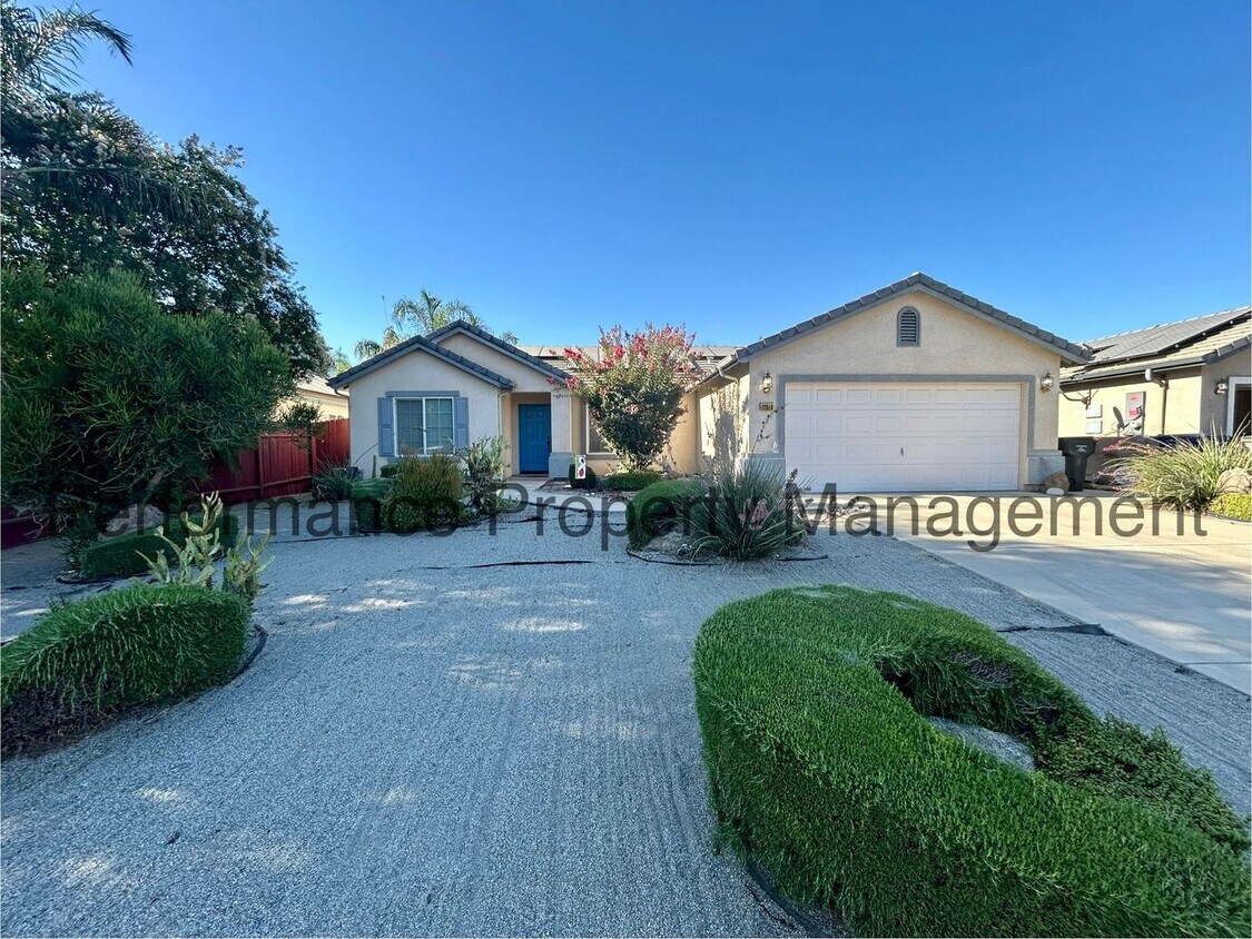 Primary Photo - Stunning 3 Bed/2 Bath NW Bakersfield Home ...