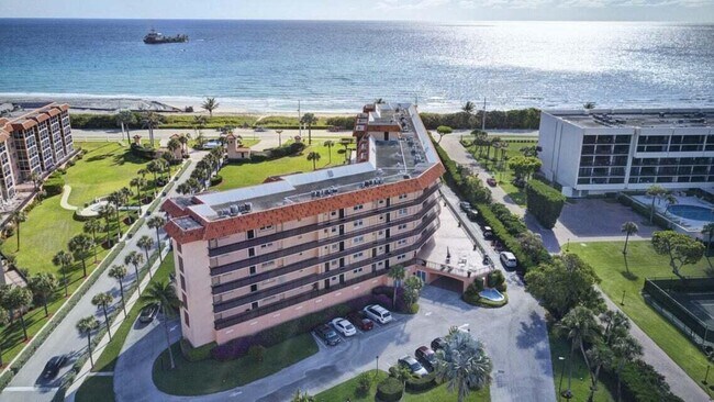 Foto del edificio - 2871 N Ocean Blvd