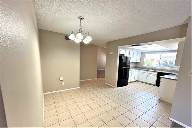 Building Photo - 9826 N 49th Ave