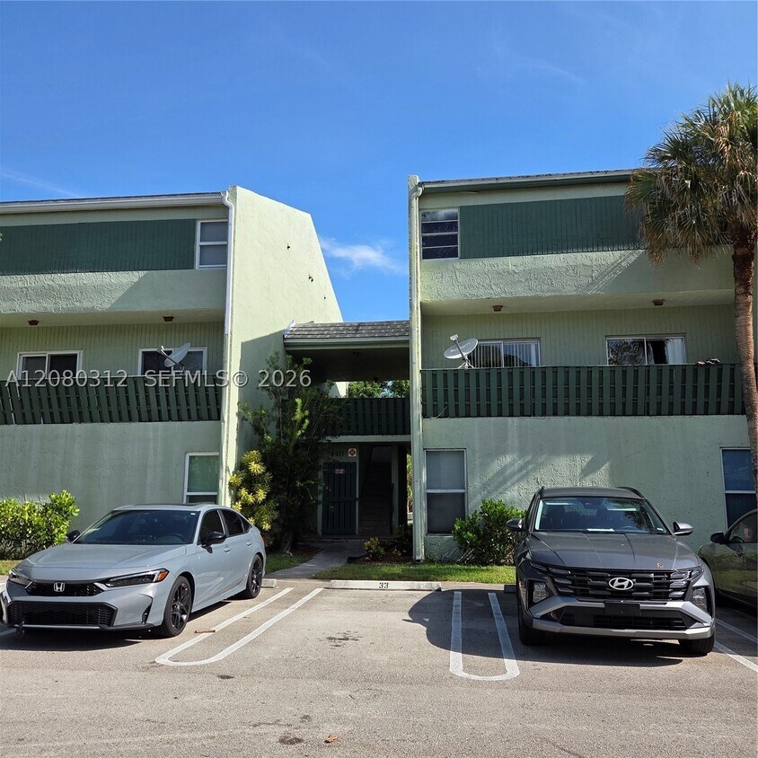 Foto del edificio - 8911 NW 28th Dr
