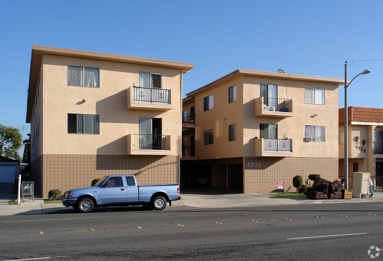 Rosewood Apartments Apartments in Hawthorne, CA