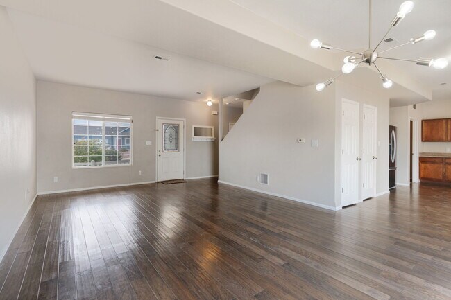 Foto del edificio - 2228 Inspiration Ln
