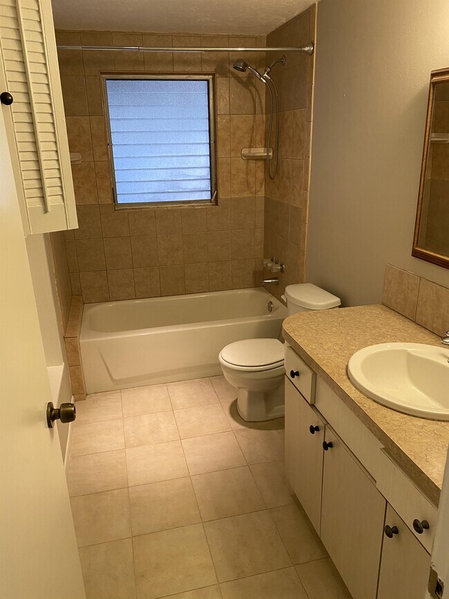 Foto del edificio - 2131 Montclair Dr