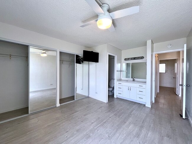 Stylish 2 Bed / 2 Bath Condo in Colonnade ... - Stylish 2 Bed / 2 Bath Condo in Colonnade ...