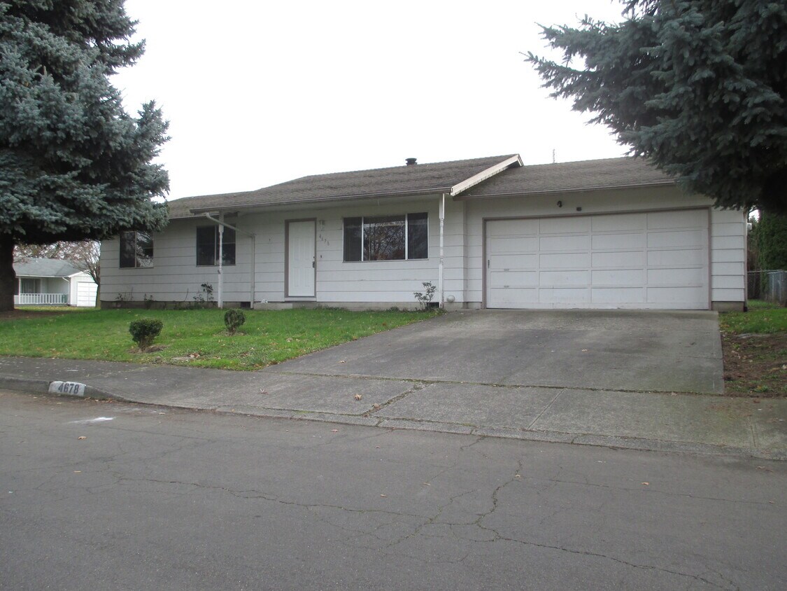 Foto principal - Cozy Three Bedroom Home in North Salem