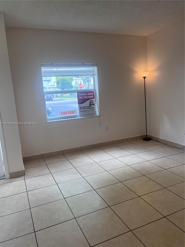 Foto del edificio - 2320 SE 23rd Rd