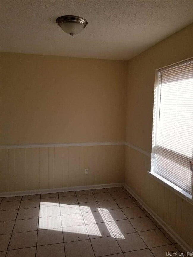Building Photo - 8911 Kennesaw Mountain Dr
