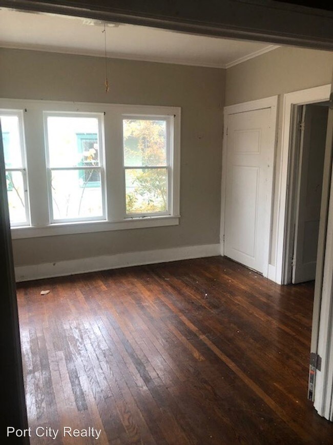 Building Photo - 2 br, 1 bath House - 1413 W. Kirby St