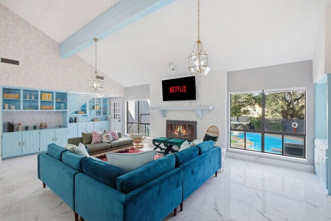 Foto del edificio - 1818 Moreshead St