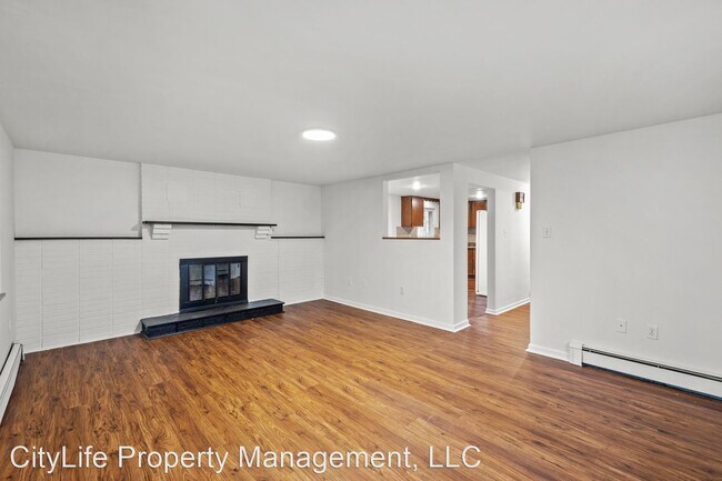 Building Photo - 3 br, 1 bath House - 250 Vine Street