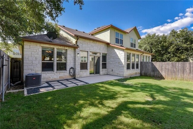 Building Photo - 2410 Great Oaks Dr